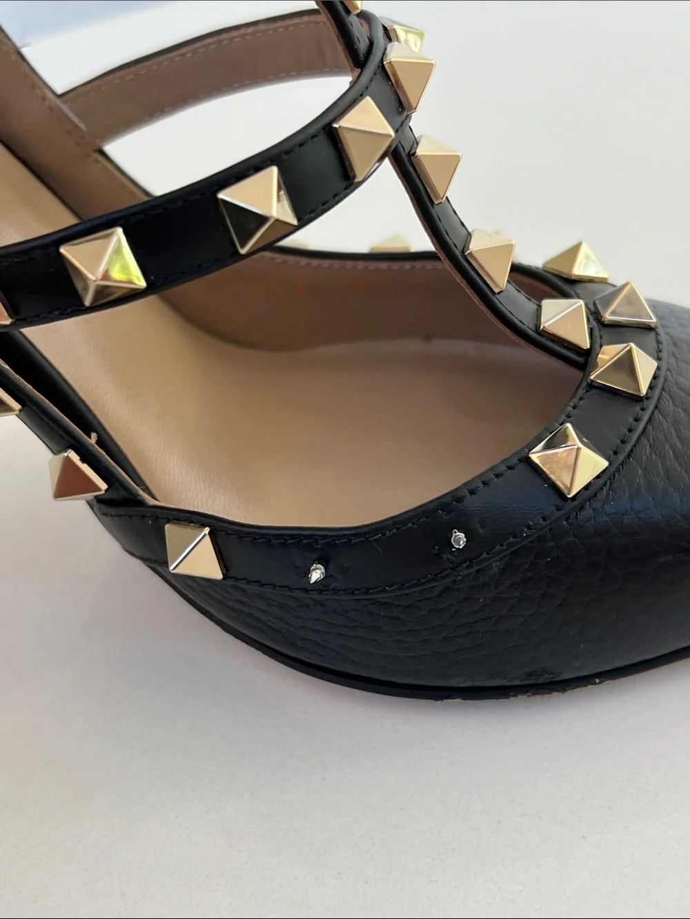 Valentino Garavani worn once
